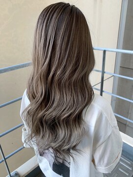 ジーナ 池袋(Zina) #イルミナ#アディクシー#デザインカラー