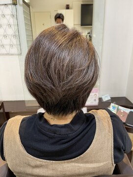 スティラ スムース 高田馬場(Stilla smooth) イルミナカラーで、透明感アップ