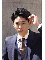 クオンヒール 堺筋本町店(QUON HEAL) リバース七三アップバング