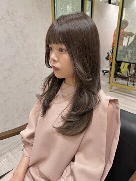 アンドリルム 梅田(&Lillme) 韓国風ツヤ髪ロングハイレイヤーベージュ