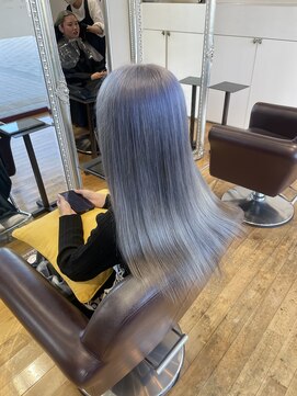 ルッツ(Lutz. hair design) 2/22 Blue silver