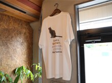 ビーダッシュヘアー2023(B' hair 2023)の雰囲気（お店のオリジナルTシャツです）