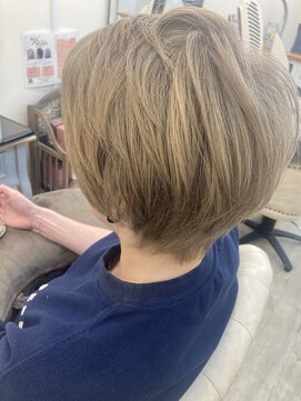 ラナ(Rana) ショートヘア＊ダブルカラー