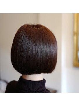 グリッスン(Glisten) 大人ショートボブ