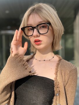 ユーフォリア 新宿通り(Euphoria) ハイトーンボブ/レイヤーボブ/顔周りレイヤー/シースルーバング