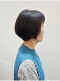 30代40代50代おすすめ　シンプルショートボブ