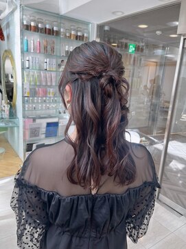 オブヘアージユウガオカ(Of HAIR Jiyugaoka) 【お呼ばれヘアセット】