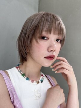 ギークス(GEEKS) 【GEEKS渋谷】ショートウルフ/ミルクティーカラー/レイヤー/小顔