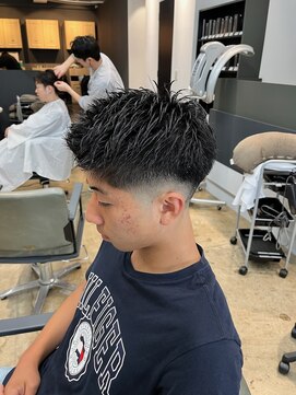 オゼル(OZEL) men's/MEN'S/メンズカット/メンズパーマ/郡山/眉毛/フェード