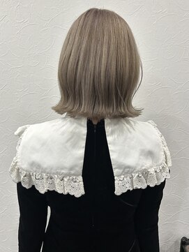 ヴィアーレアンクスタイル(VIALE Ank style) ホワイトミルクティーベージュ