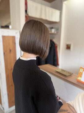 ピリカヘアデザイン(pirica hair design) 前下がりボブ【アッシュベージュ】