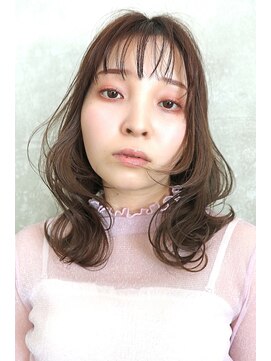 フィガロ アヴェダ(FIGARO AVEDA) 2026 ふんわり質感のくすみカラーウェーブ