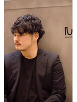 ノイセル(Noisyle)&nbsp;無造作ネープレスマッシュビジカジパーマスタイル