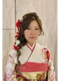 可愛い編みおろしヘアと振袖で卒業式