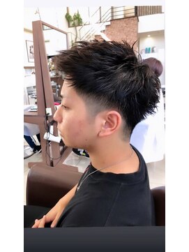 ティアラ バイ アーティック Tiara by artic ◆刈り上げアップバング◆メンズショートはこれで決まり！