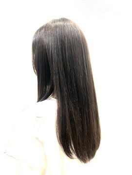 クオリス 上福岡店(QUALIS) サラツヤ髪/ナチュラルストレート/縮毛矯正/30代40代/サラツヤ