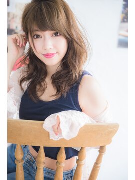 ミエル ヘア 新宿(miel hair) 〈mielhair新宿〉ラフなウェーブセミディ　イルミナカラー