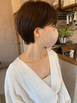 ハチ(hachi)&nbsp;大人きれいカッコイイマニッシュショート透け感モカグレージュ