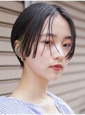 大人可愛い20代30代40代黒髪前下がり小顔ハンサムショート