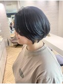 まとまるショート動くレイヤーカット顔まわりカット
