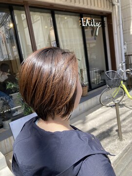 レイリー(LAiLy) 前下がり　夏　ショート