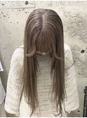 ベージュ
