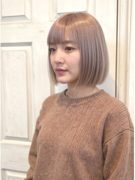 アロマヘアルーム 横浜店(AROMA hair room) 切りっぱなしボブ/ミルクティーベージュ/秋冬カラー/小顔ボブ