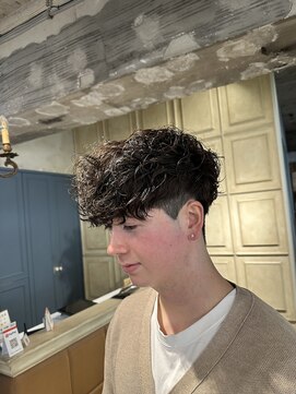 外国人風スペインカール