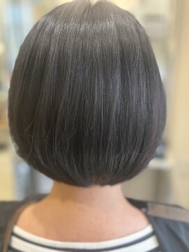 トウロウ 川口店(TOU/ROU) 大人ショート　白髪ぼかし　 白髪染め　ハイライト30代40 代