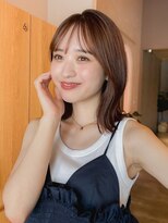 ガーデンヨコハマエスト(GARDEN YOKOHAMA est) ロブ ミディアム 切りっぱなし 外ハネ 前髪 暗めカラー