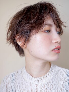 パール(PearL) 【PearL】小顔ヘア/くすみベージュ/フェザーショート/マッシュ