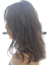 チルハウス(Chill-hus)&nbsp;透明感チョコレートベージュ赤み消しカラー×ハイライト20代30代