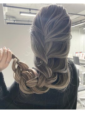 レディアル 大宮(REDEAL) 【REDEAL大宮】エアータッチバレイヤージュ[ハイライトメッシュ]