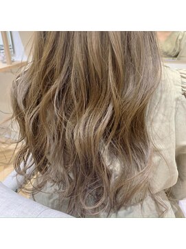 ルアナ ヘア アンド トリートメント(Luana) 透明感抜群！ベージュカラー