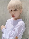 外国人風ホワイトブロンドマッシュショート金髪ショートバッサリ