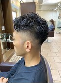 宮城リョータ風パーマ　スペインカール　ツイスパ　フェード