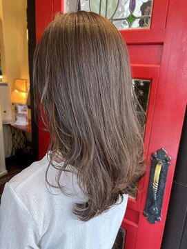 ヘア ミーツ ドレス プレローマ(HAIR meets dress pleroma) 柔らか大人スタイル