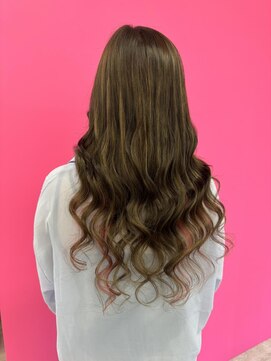 ロサ ファイブヘアー(Rosa..5Hair) ポイントでチラッと!インナーピンク!