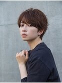 【Mens style】刈り上げセンターパート波打ちパーマブルーカラー