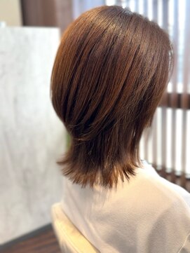 アトリエアルシュ(atelier ARCHE) 外ハネミディアムウルフレイヤー,外ハネボブ,ウルフ