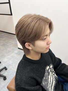 ノーブル シェアサロン(NOBLE ＋Shaire salon) ミルクティーベージュ×毛流れセンターパートウルフ