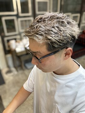 コニ(Coni) 極道パーマ×フェードカット