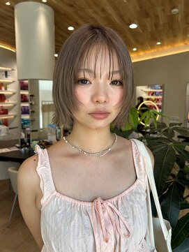 アーチバイケンジ(arch by kenje) ボブ/切りっぱなしボブ/グレージュカラー