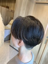 タルテ(talute) 前下がりハンサムショート