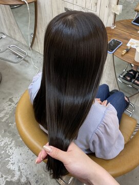 くすみベージュ/ショート/前髪/レイヤー/髪質改善/縮毛矯正/横浜