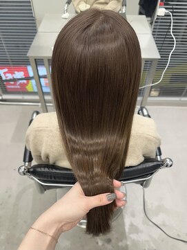 ノーヴァン デフォーム(NOVAN DEFORM) オリーブベージュ 透明感カラー 縮毛矯正 トリートメント