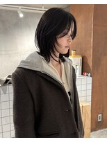 ミュー(miμ)&nbsp;ハッシュカットで韓国風ボブレイヤー