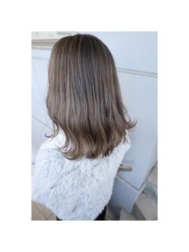 ヘアースタジオ ドゥドゥ(Hair Studio DoDo) ハイトーンカラー