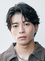 レタッチバイフィフス(RETOUCH by fifth)&nbsp;センターパートメンズマッシュパーマニュアンスパーマ刈り上げ　