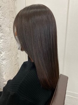 サロン ド アクトレス(salon de actress)の写真/年齢と共に変化する髪を丁寧にケア。綺麗な髪を継続するケアで潤う毎日を◎